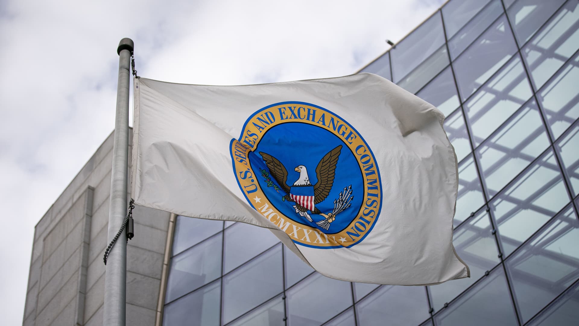 SEC Requests Staking Insights, Crypto Industry Awaits Rules